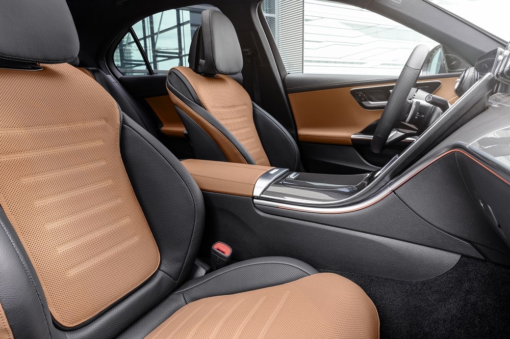 
								Mercedes C-Klasse full									