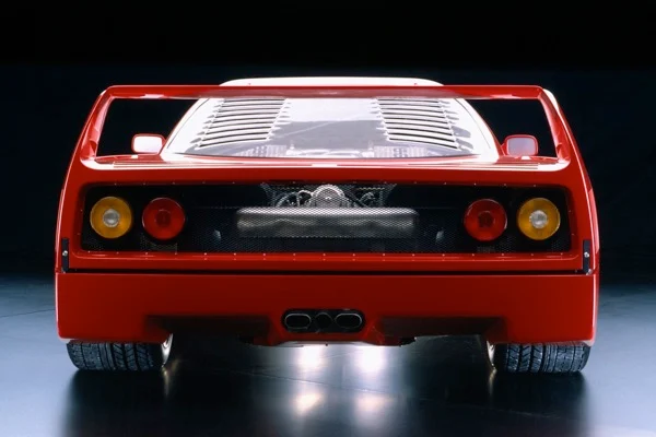 
								Ferrari F40 full									